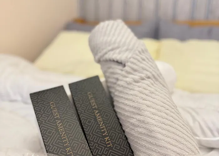 Azure Staycation By Adie Luxe Haven * Manila